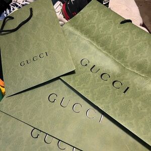 Gucci Green Shopping Bags